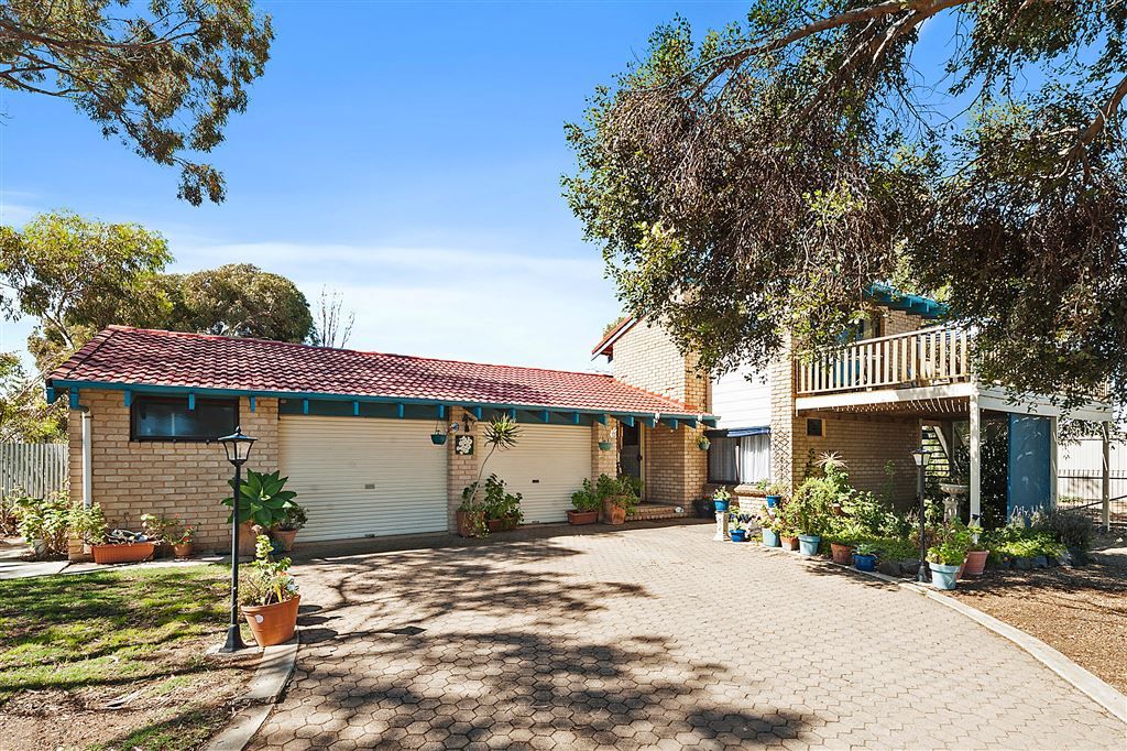 8 Barton Road, Tiddy Widdy Beach SA 5571, Image 0