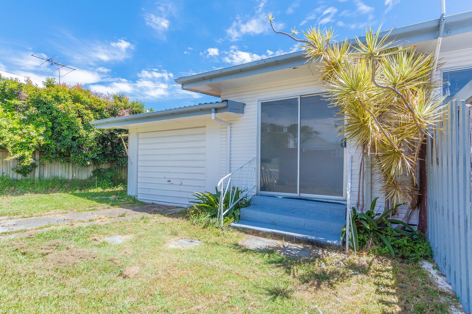 1 bedrooms Apartment / Unit / Flat in 2/10a Joseph Street MARGATE QLD, 4019