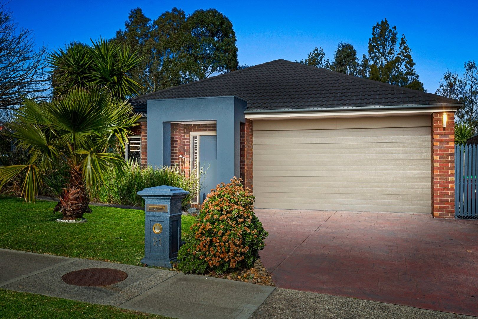 21 Mathoura Court, Berwick VIC 3806, Image 0