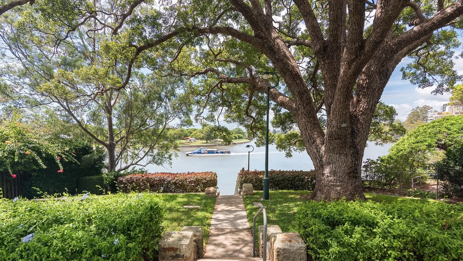 4/30 Brisbane St, Toowong QLD 4066