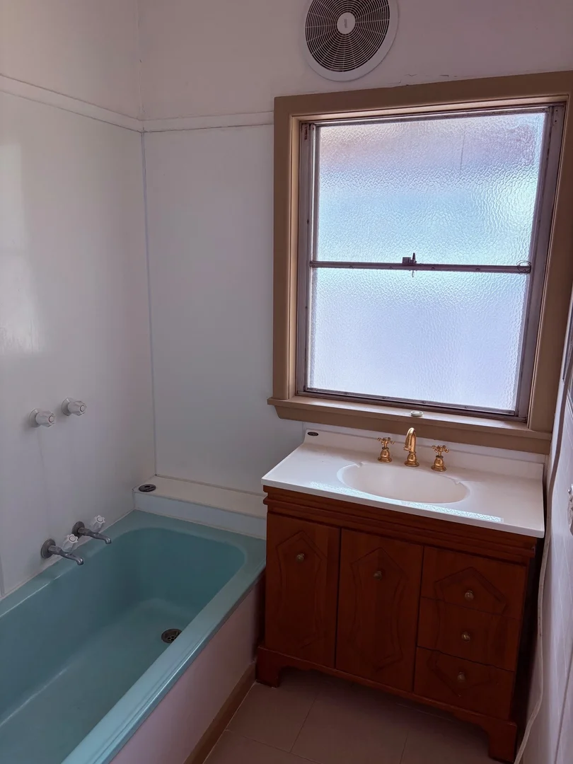 Additional image 6 of 12 Hyland Ct, Sale VIC 3850