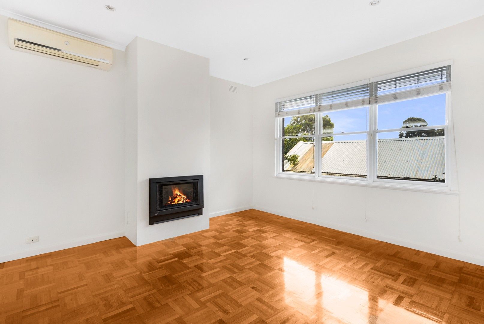 2 bedrooms Apartment / Unit / Flat in 6/1378 Dandenong Road HUGHESDALE VIC, 3166