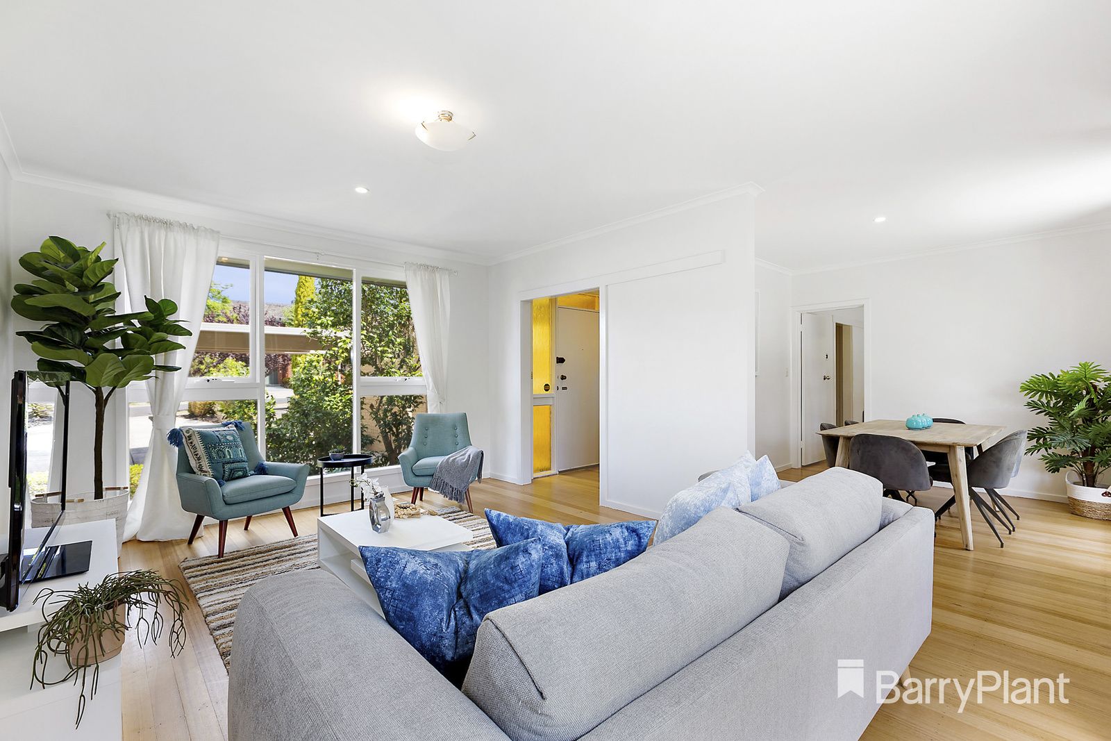 25 Eastleigh Drive, Glen Waverley VIC 3150, Image 2