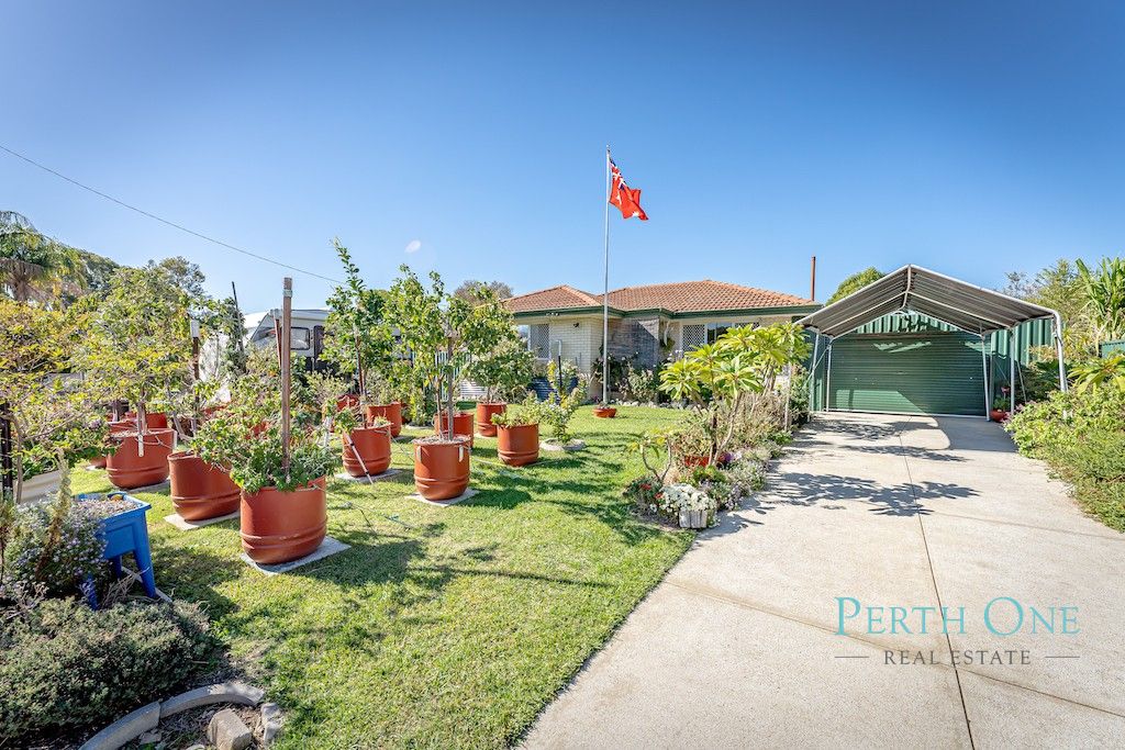 3 bedrooms House in 35 Stretton Way KENWICK WA, 6107