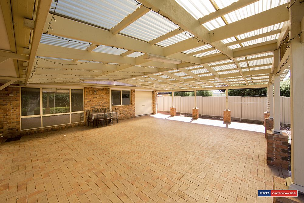 16 Helen Mayo Crescent, Bonython ACT 2905, Image 2