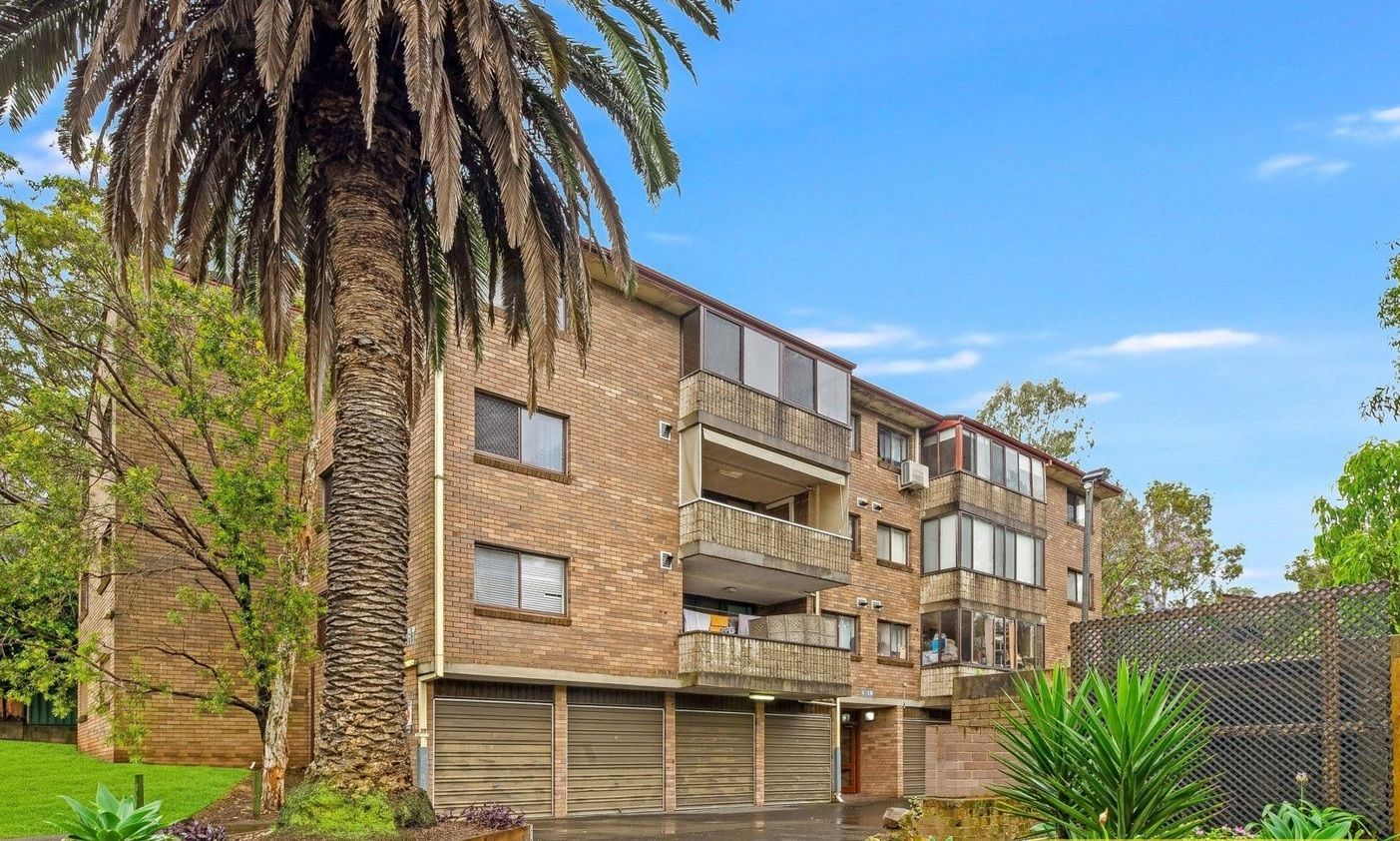 2 bedrooms Apartment / Unit / Flat in 15 / 85 cairds ave BANKSTOWN NSW, 2200