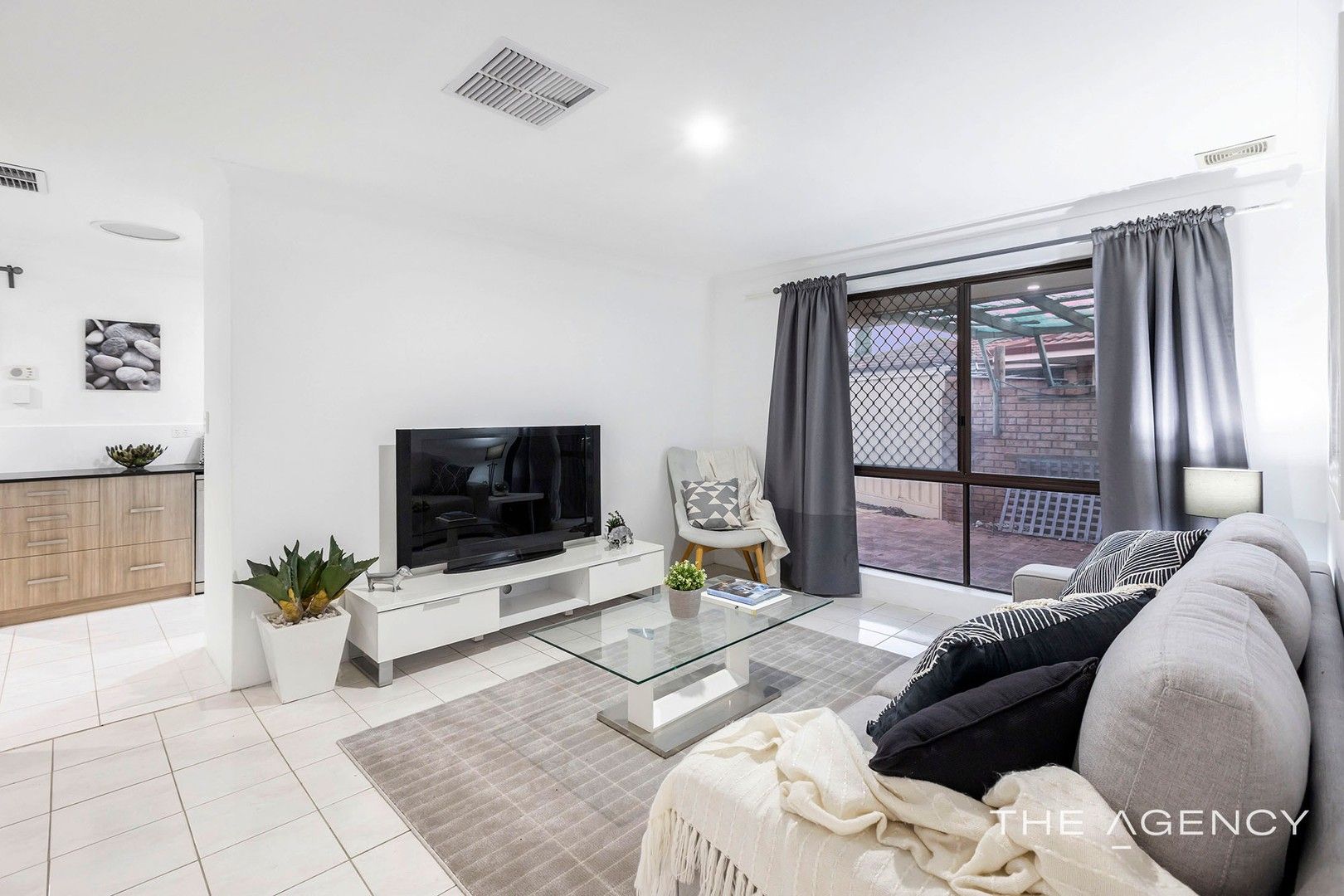 3 bedrooms Apartment / Unit / Flat in 20/54 Hertha Road INNALOO WA, 6018