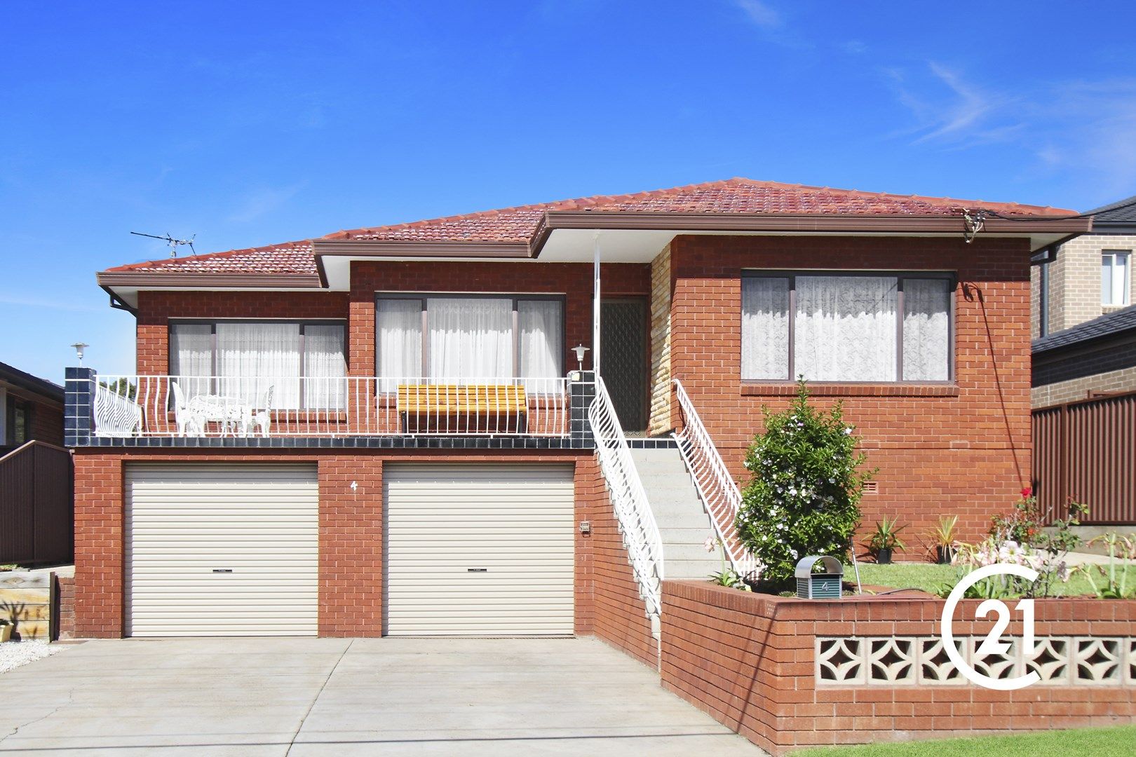 4 Grantham Road, Seven Hills NSW 2147, Image 0