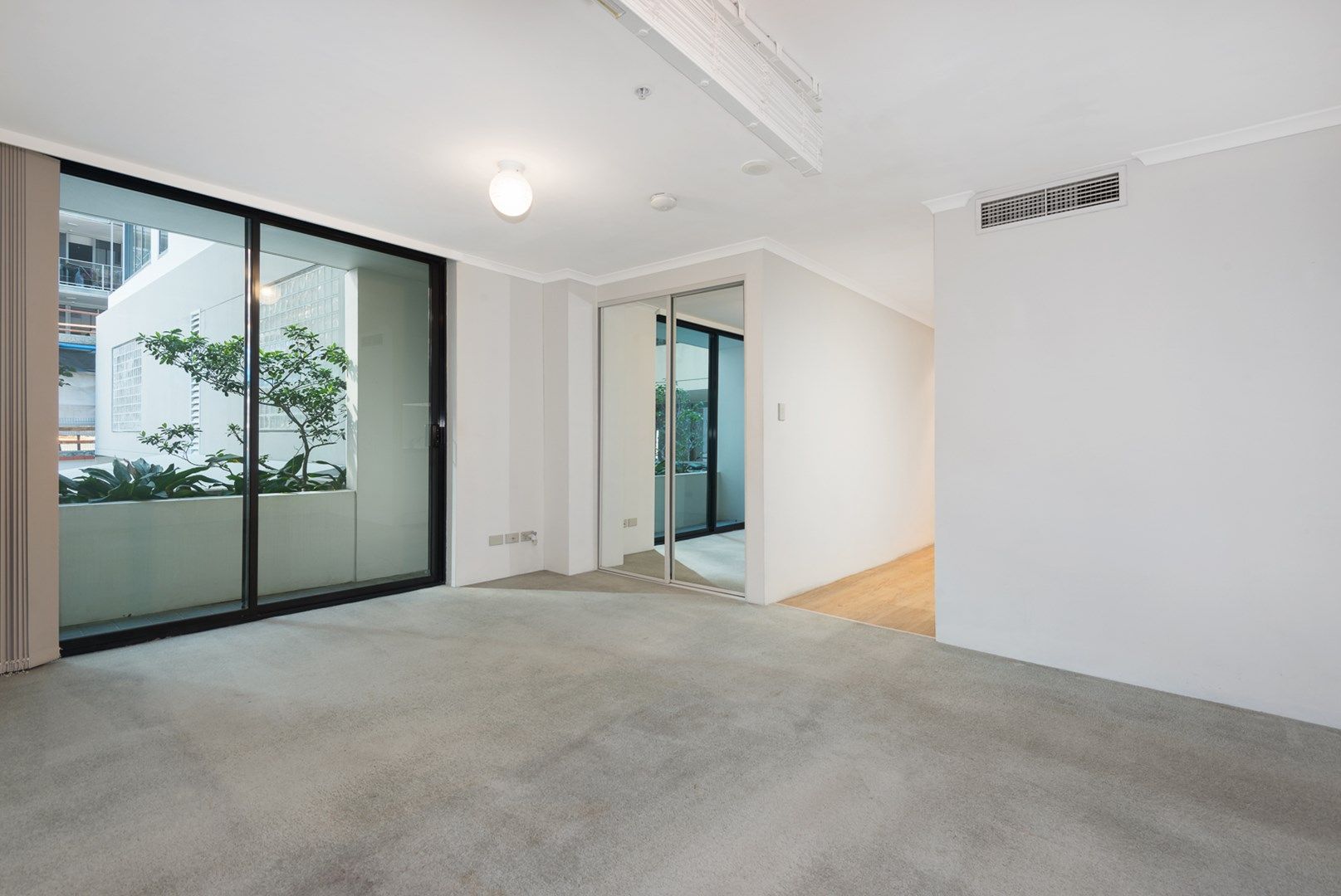 Studio in 4/237 Miller Street, NORTH SYDNEY NSW, 2060