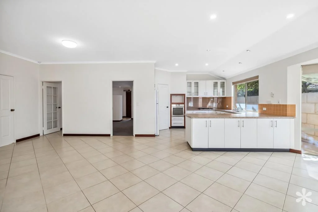 1/32 Edgecumbe Street, Como WA 6152