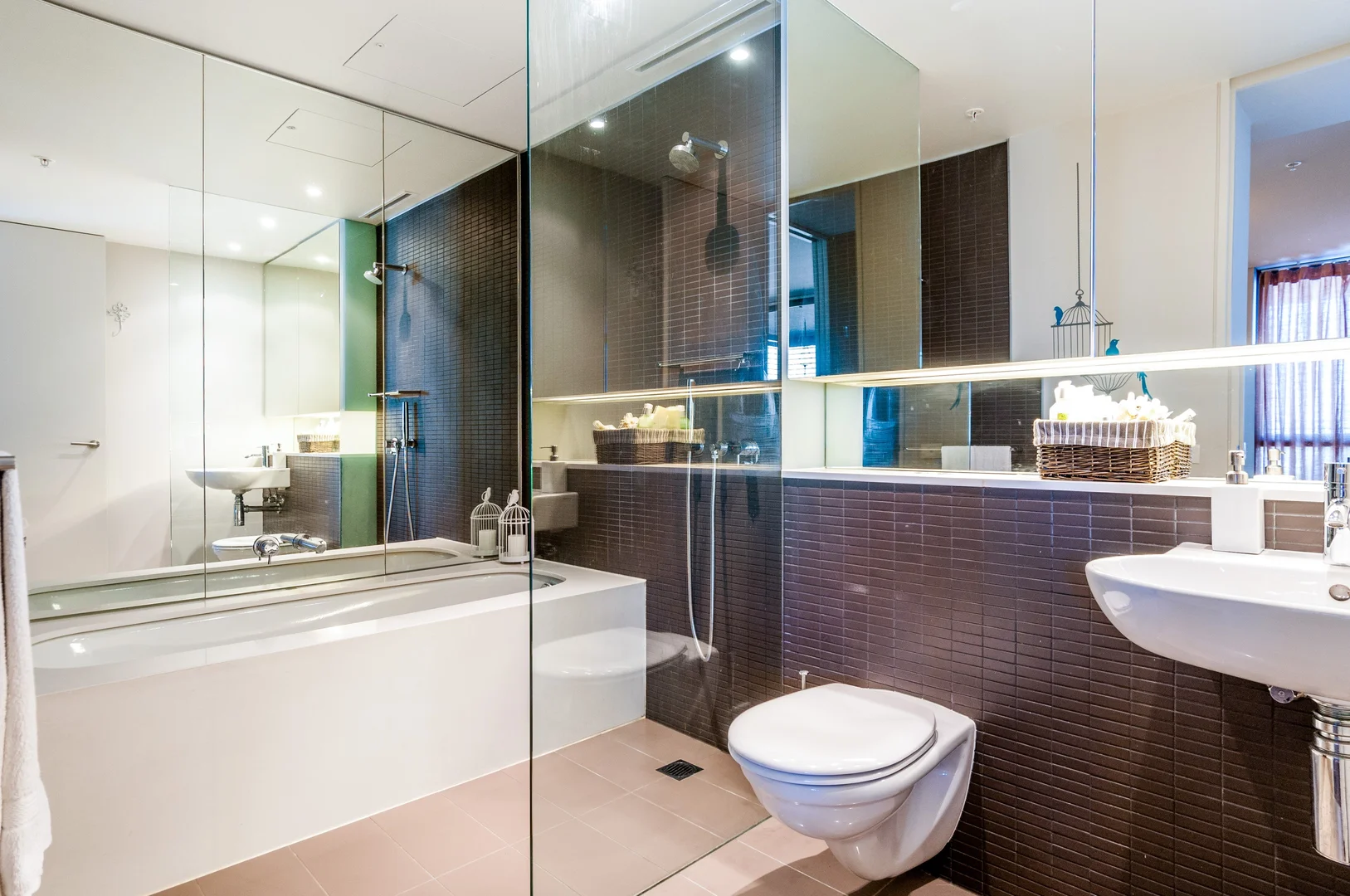 Additional image 4 of 1008/5 Sterling Circuit, Camperdown NSW 2050