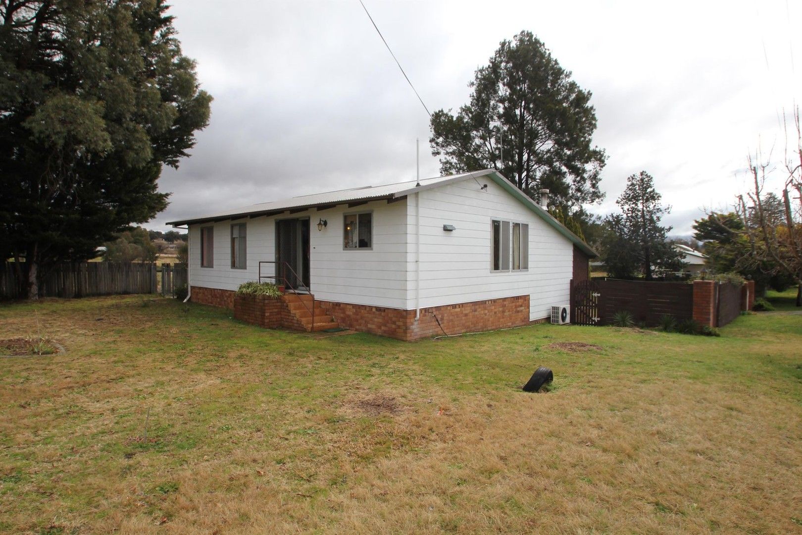 3 bedrooms House in 84 Molesworth Street TENTERFIELD NSW, 2372