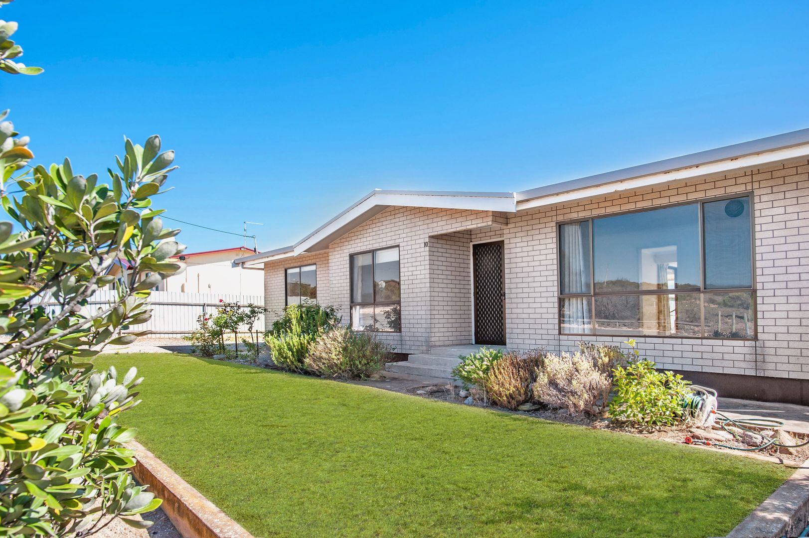 10 Carrow Terrace, Port Neill SA 5604