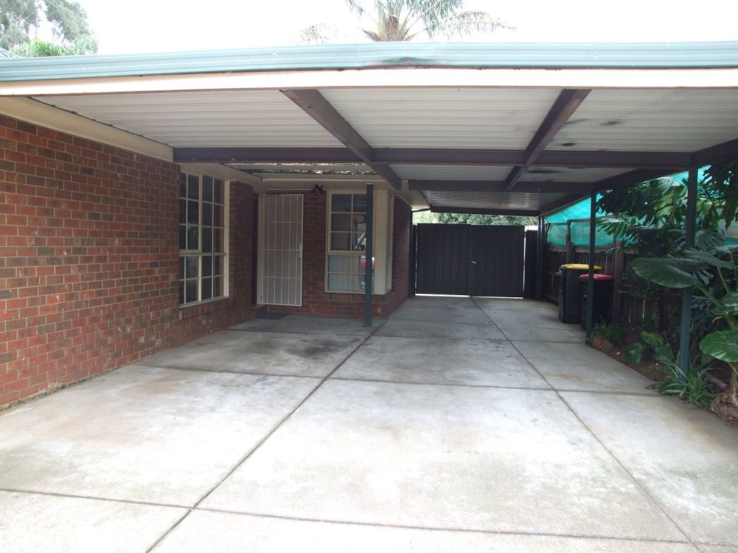 4 Barries Rd, Melton VIC 3337, Image 1