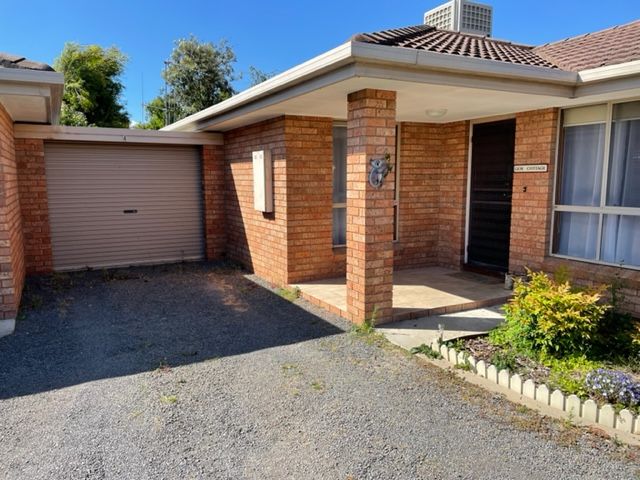 4/9 Hart Street, Euroa VIC 3666, Image 1