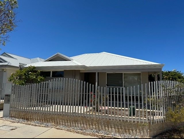 3 bedrooms House in 13 Slate Way EGLINTON WA, 6034