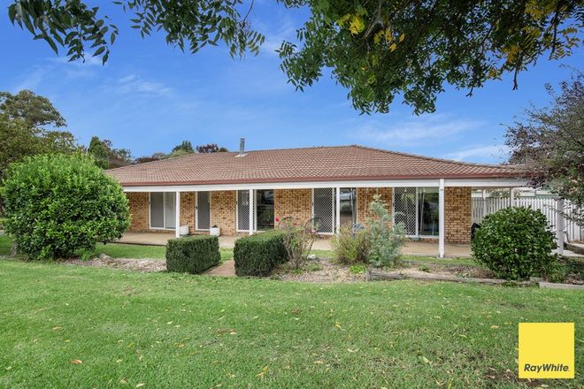 Picture of 50 Chestnut Avenue, ARMIDALE NSW 2350