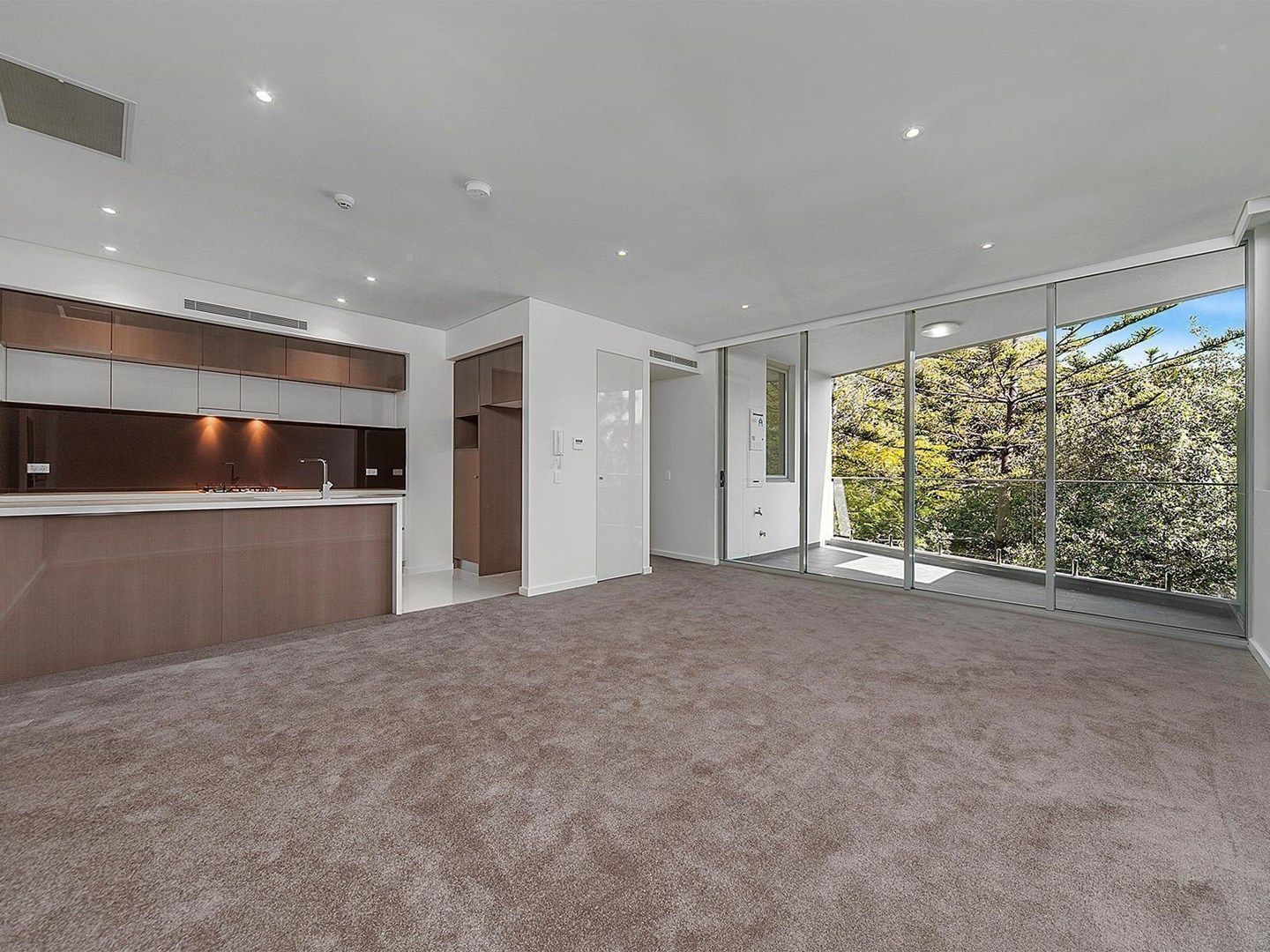2 bedrooms Apartment / Unit / Flat in 501C/7-13 Centennial Avenue LANE COVE NSW, 2066