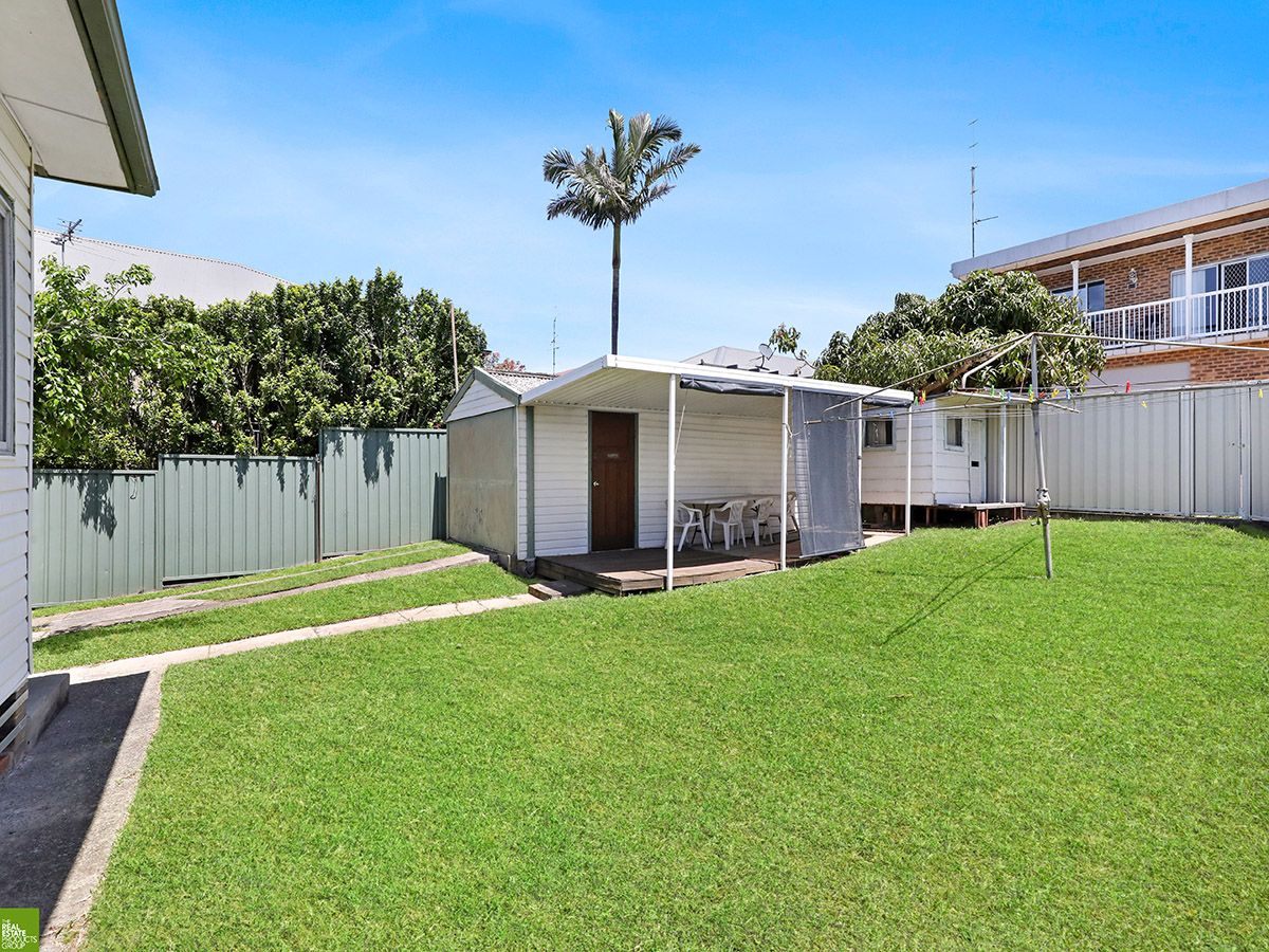 36B Russell Street, Balgownie NSW 2519 Domain