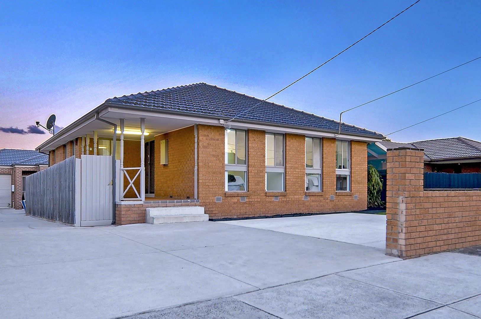 4 Spring Valley Avenue, Craigieburn VIC 3064, Image 0