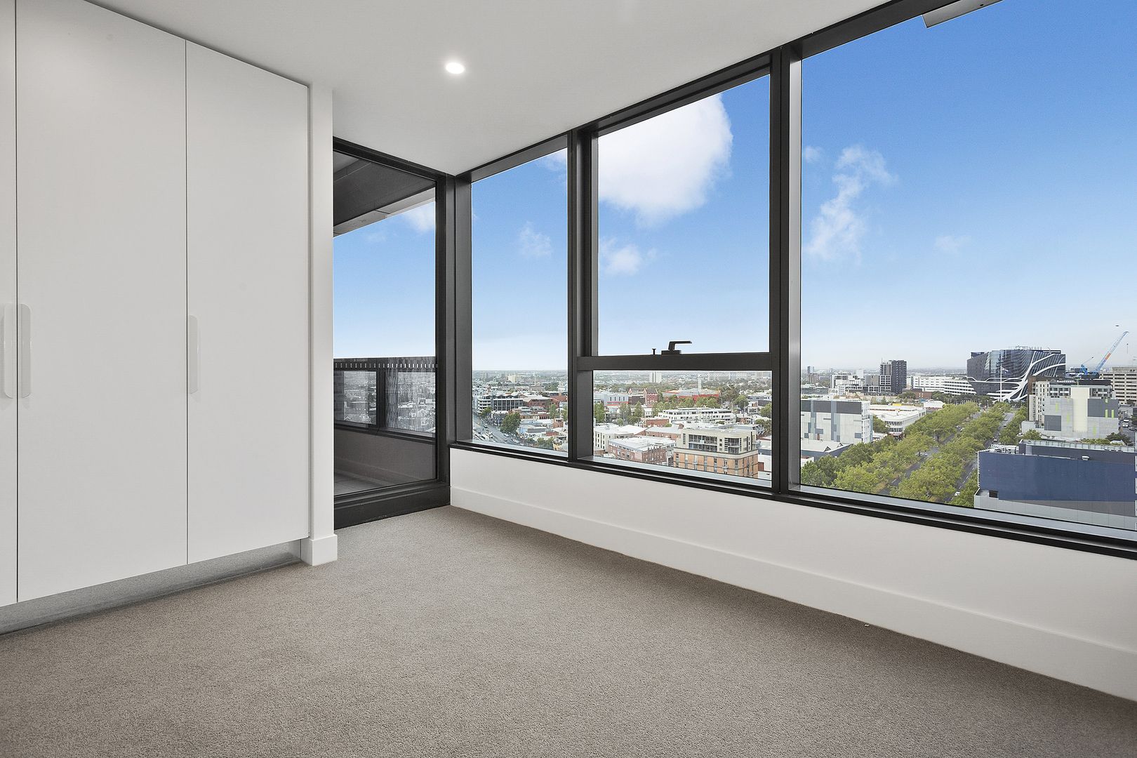 4312/500 Elizabeth Street, Melbourne VIC 3000 Apartment For Rent Domain