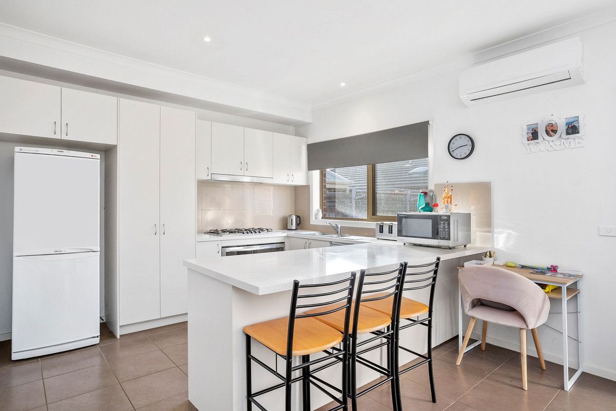 Unit 2/26 Maxwell Street, Mornington VIC 3931, Image 2