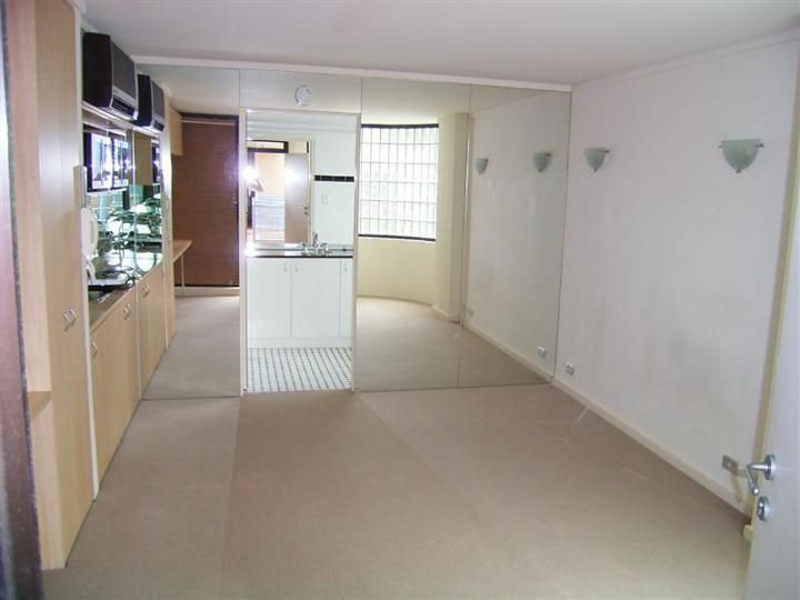 402/8 Ward Avenue,, Elizabeth Bay NSW 2011, Image 2