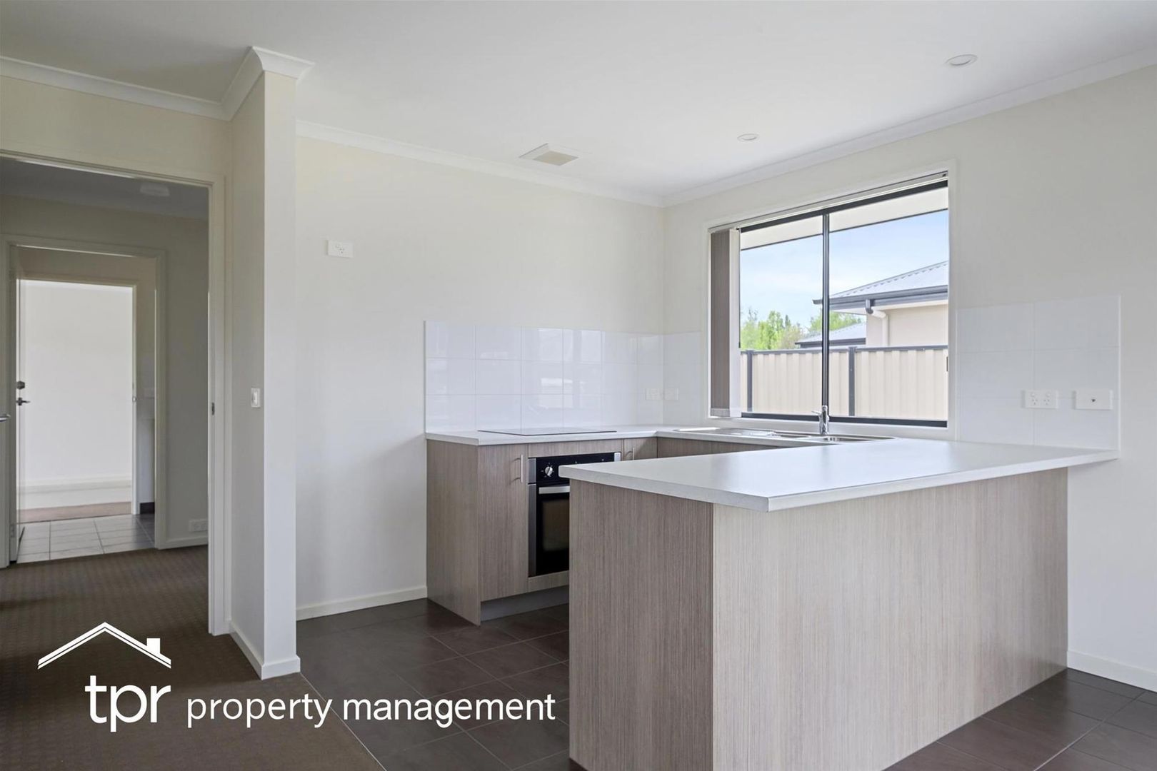 1/14 Larsen Court, Ranelagh TAS 7109, Image 1