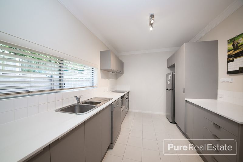 3 bedrooms Townhouse in 2/45 Lancaster Street COORPAROO QLD, 4151