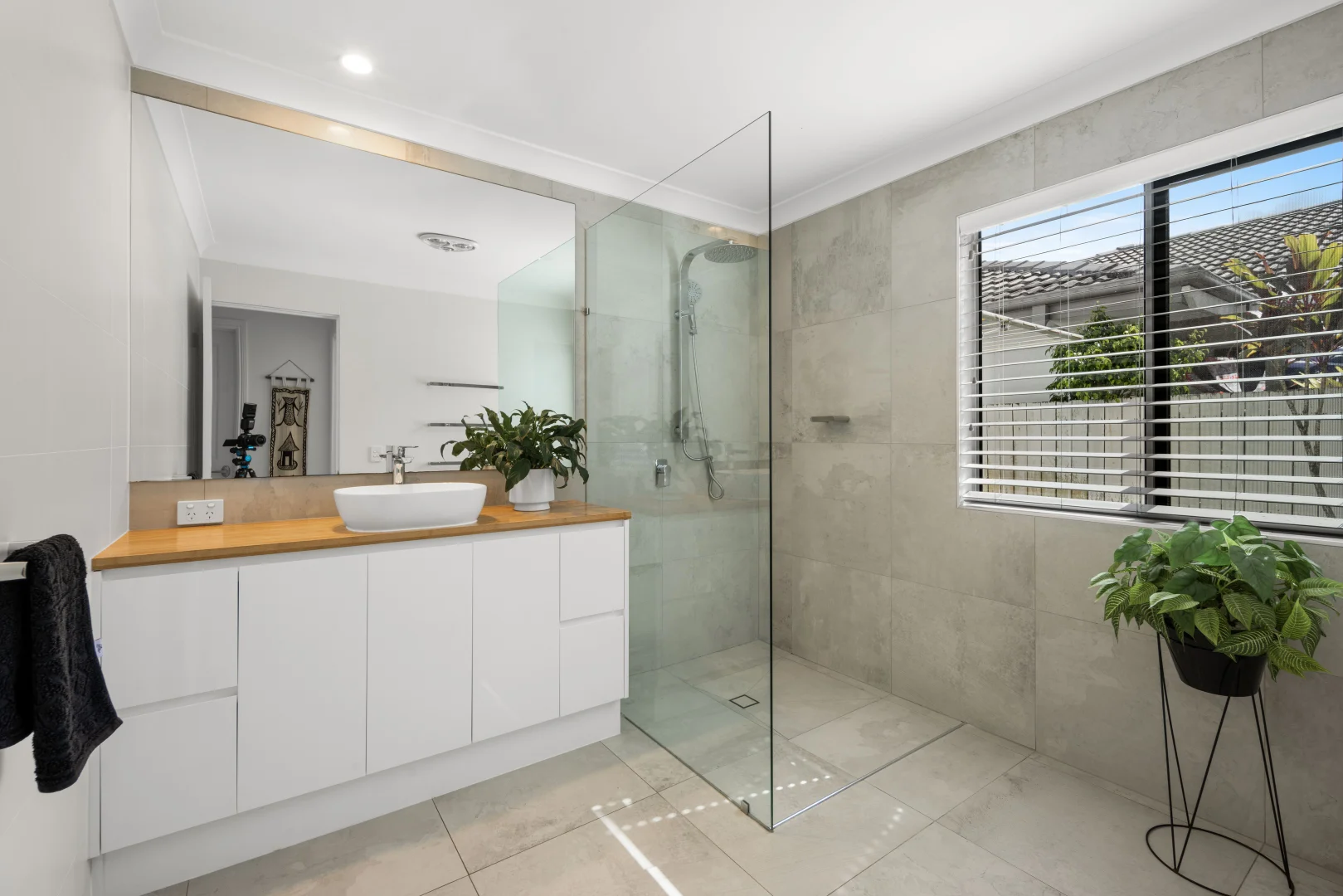 Additional image 16 of 9 Rebecca Court, Broadbeach Waters QLD 4218