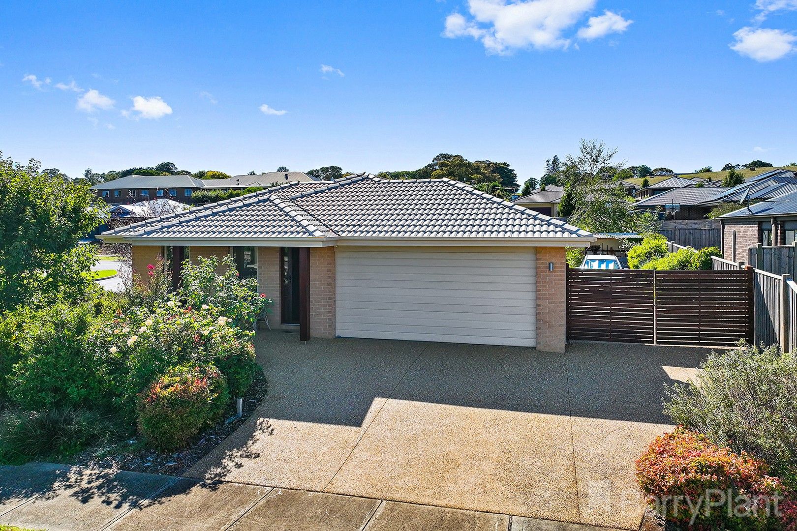 2 bedrooms House in 37 Cook Street DROUIN VIC, 3818