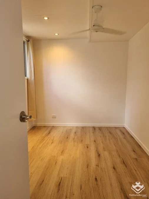 Additional image 2 of 34 William Parade, Fairfield QLD 4103