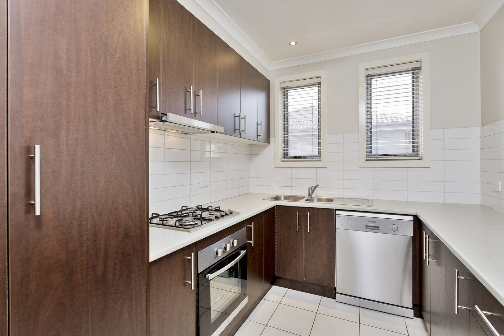 2 bedrooms Apartment / Unit / Flat in 2/579 Geelong Road BROOKLYN VIC, 3012