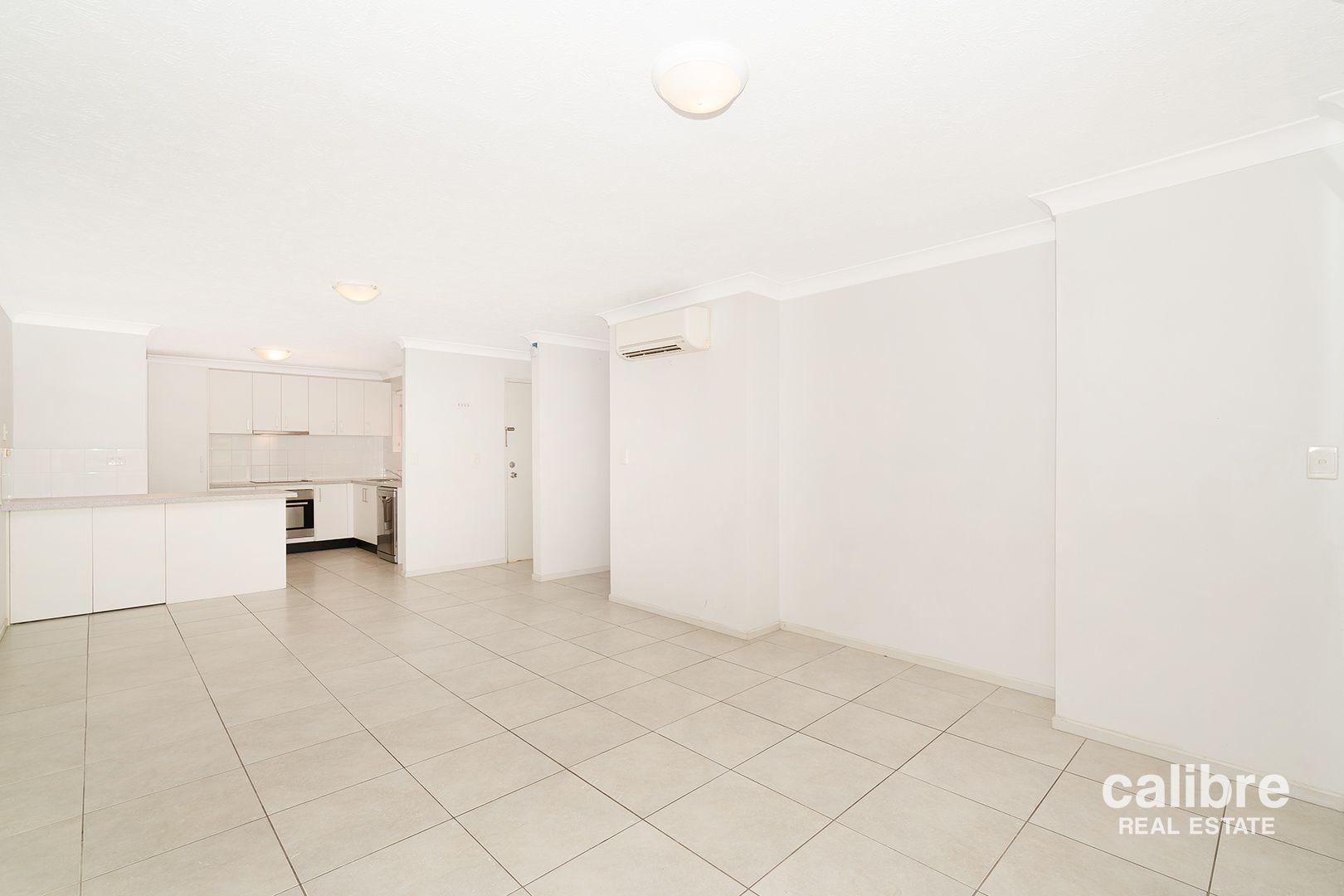 1/11 Eversley Terrace, Yeronga QLD 4104, Image 2