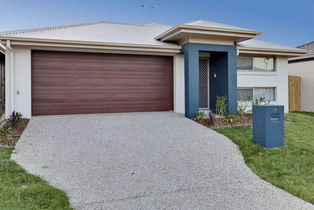 19 Woodgate Street, Oxley QLD 4075 House For Rent 715 Domain