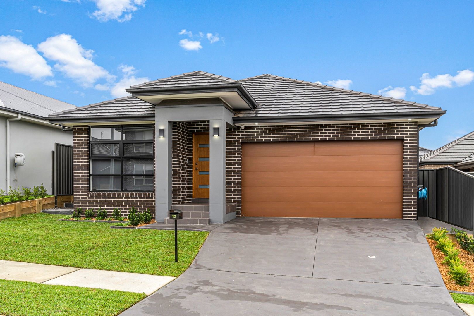 4 bedrooms House in 10 Daniels Road COBBITTY NSW, 2570