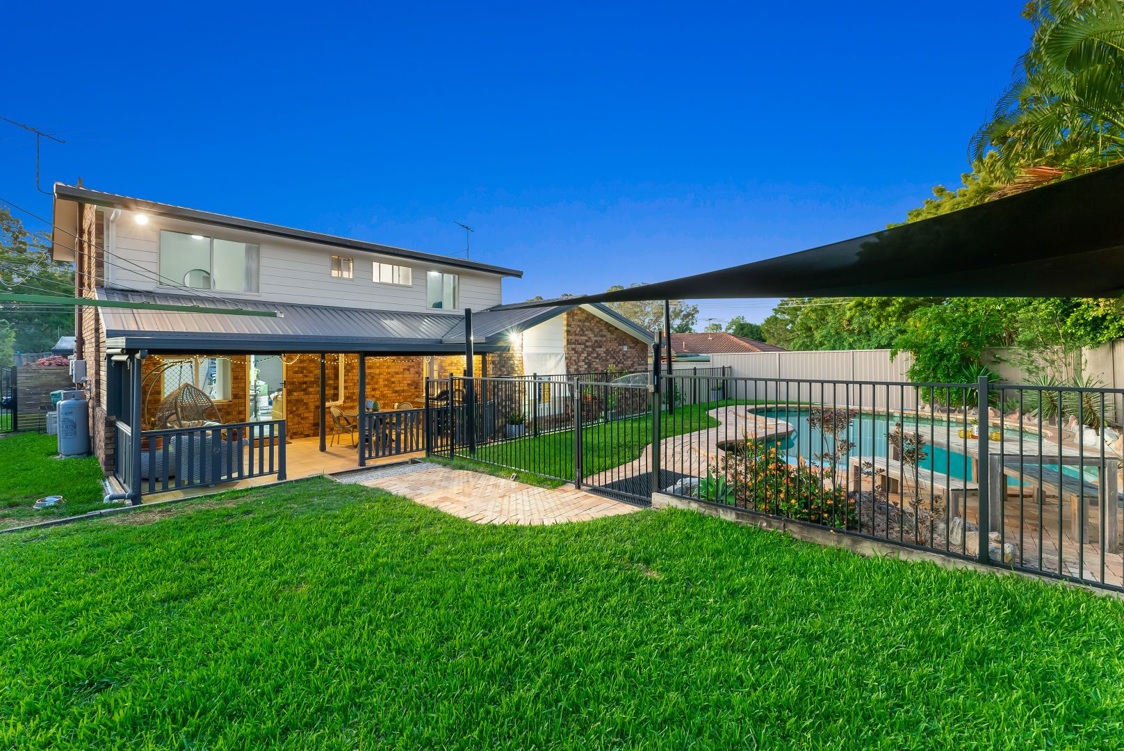 17 Voltaire Crescent, Petrie QLD 4502, Image 2