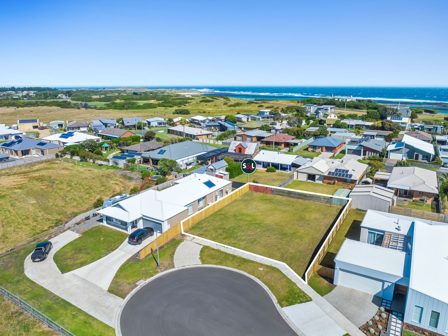 11 Hill Street, Port Fairy VIC 3284, Image 2