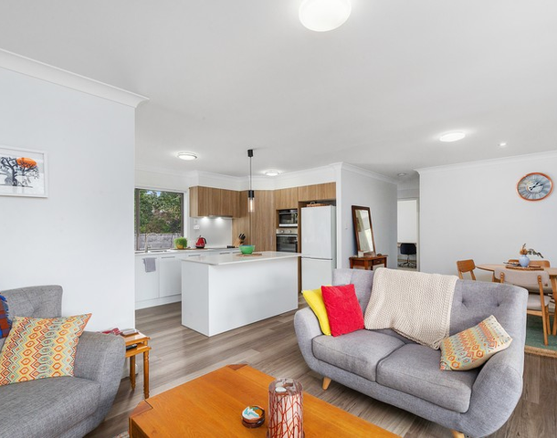 1/27 Kenmare Road, Green Point NSW 2251
