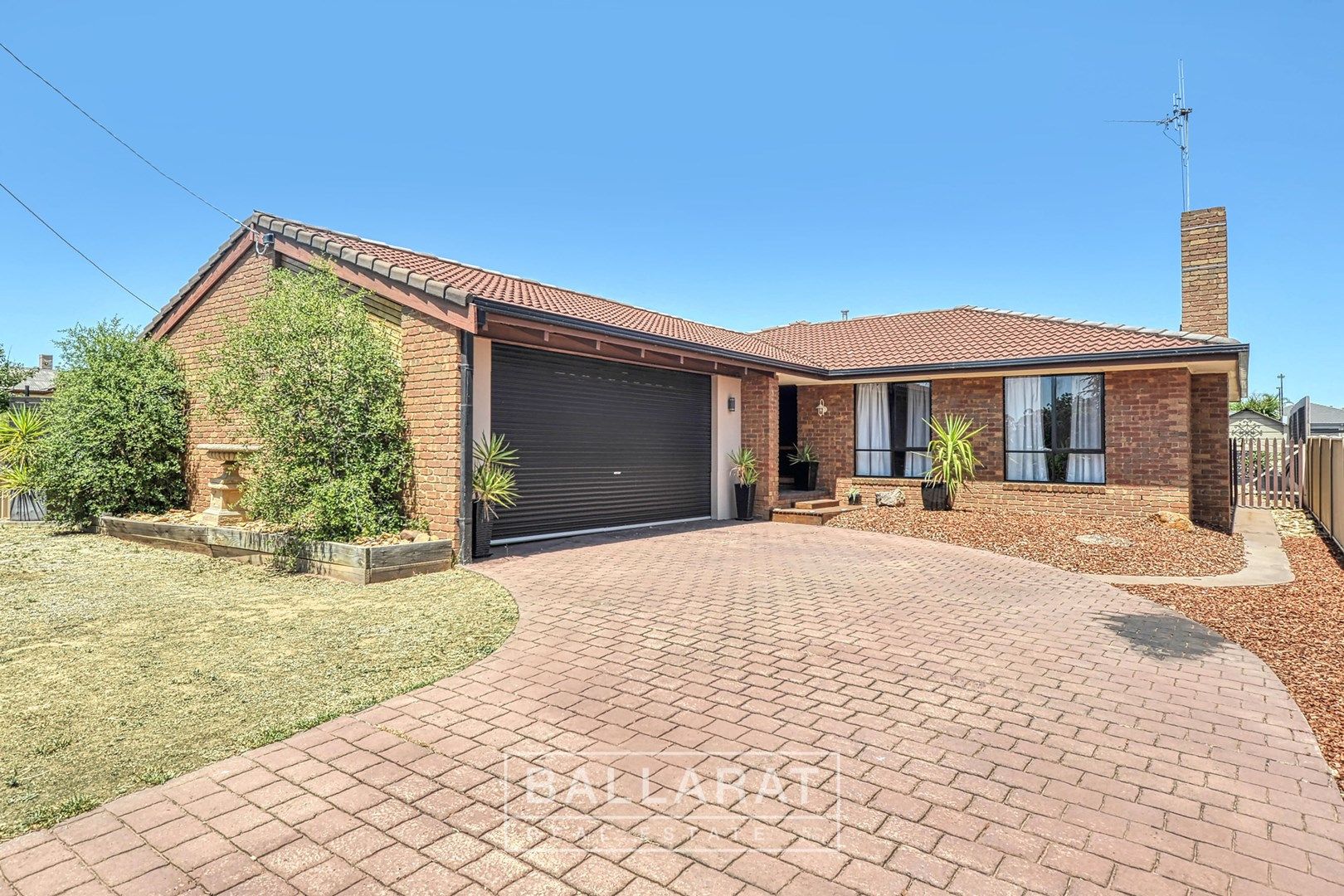 61 Dundas Road, Maryborough VIC 3465, Image 0