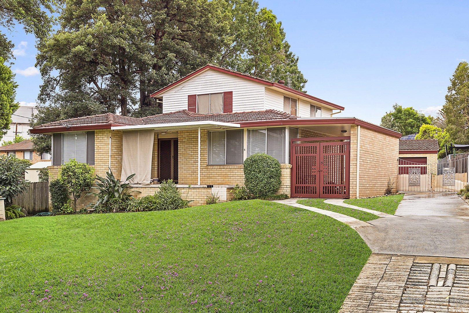 5 Braddock Place, Baulkham Hills NSW 2153, Image 0