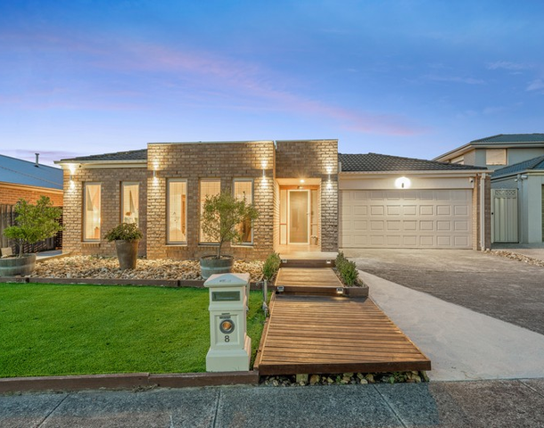 8 Locky Grove, Lyndhurst VIC 3975