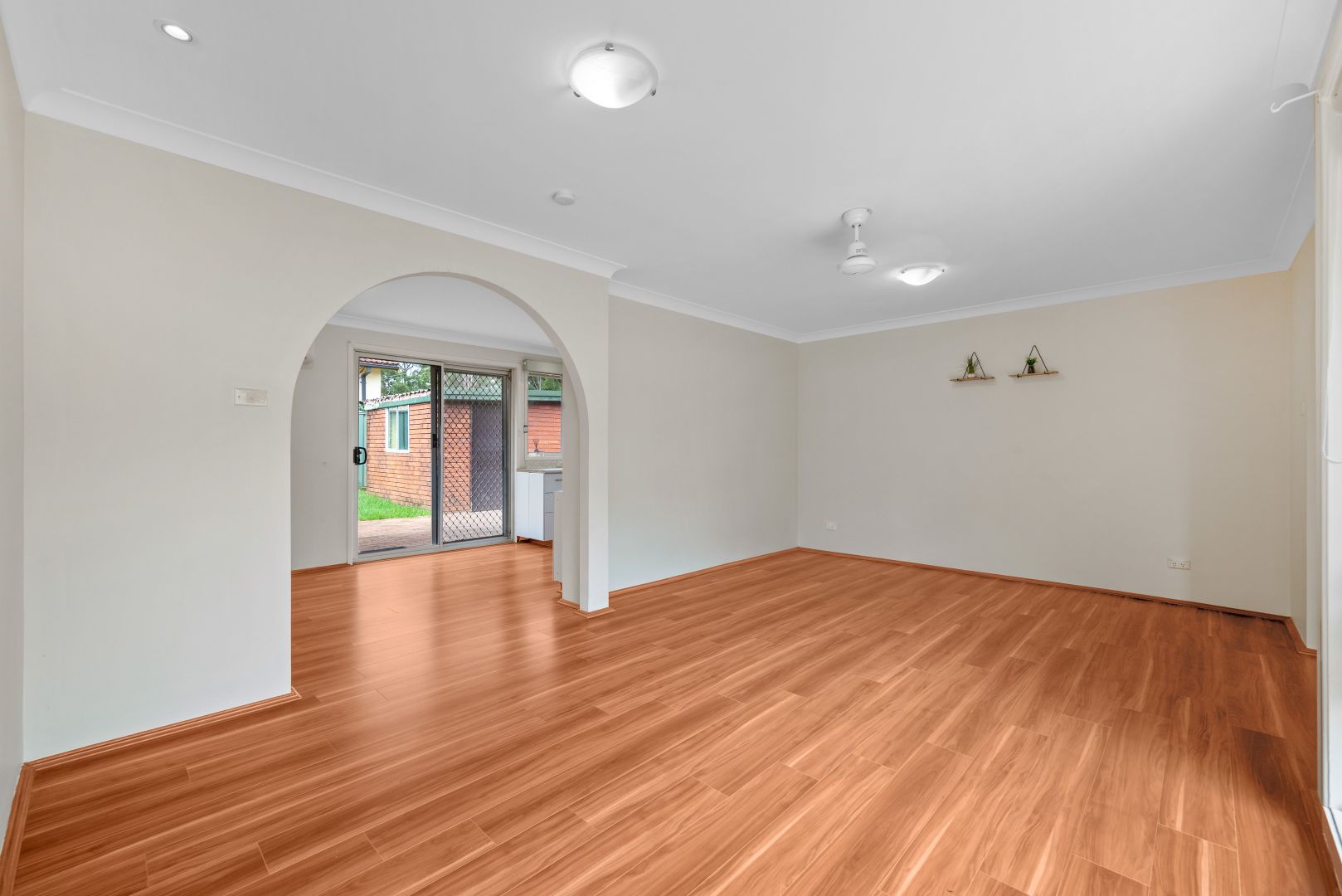 2 Ash Place, Bradbury NSW 2560, Image 2