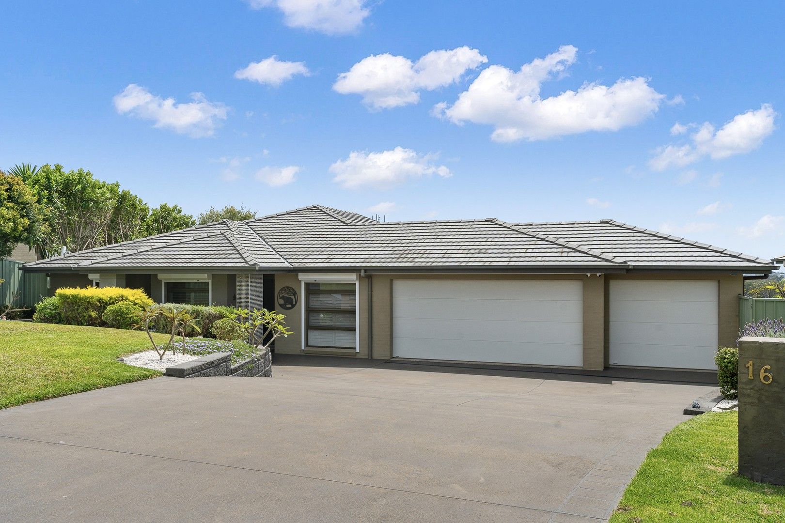 16 Rose Gum Avenue, Ulladulla NSW 2539, Image 0