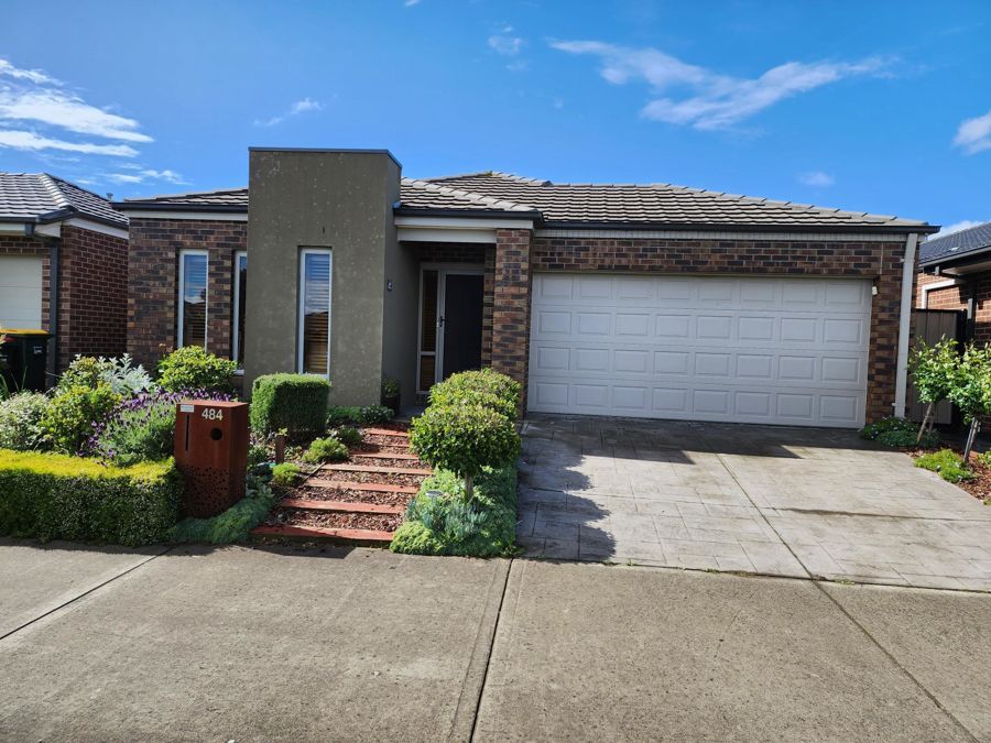 3 bedrooms House in 484 Grand Boulevard CRAIGIEBURN VIC, 3064