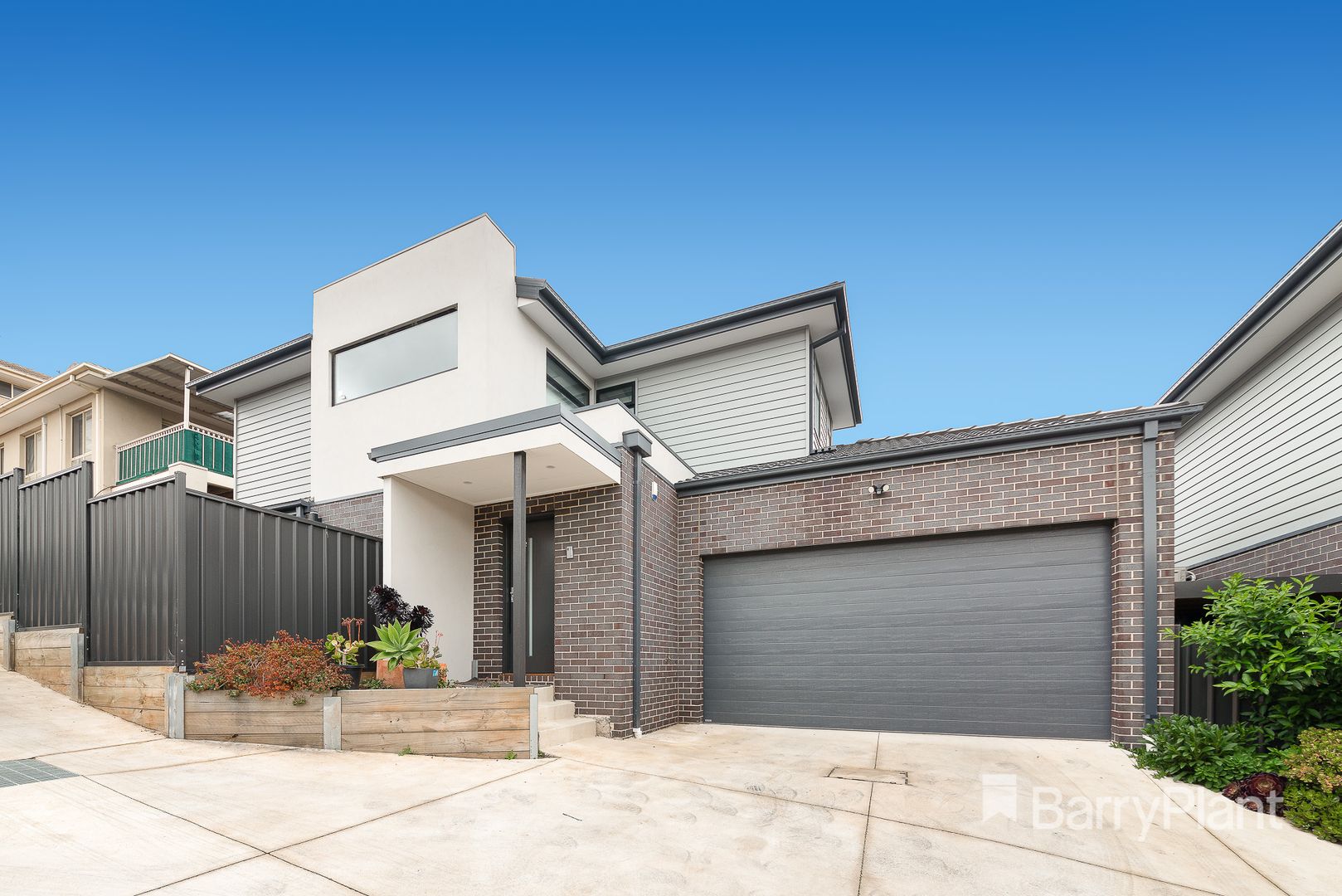 2/43 Nicholson Crescent, Meadow Heights VIC 3048