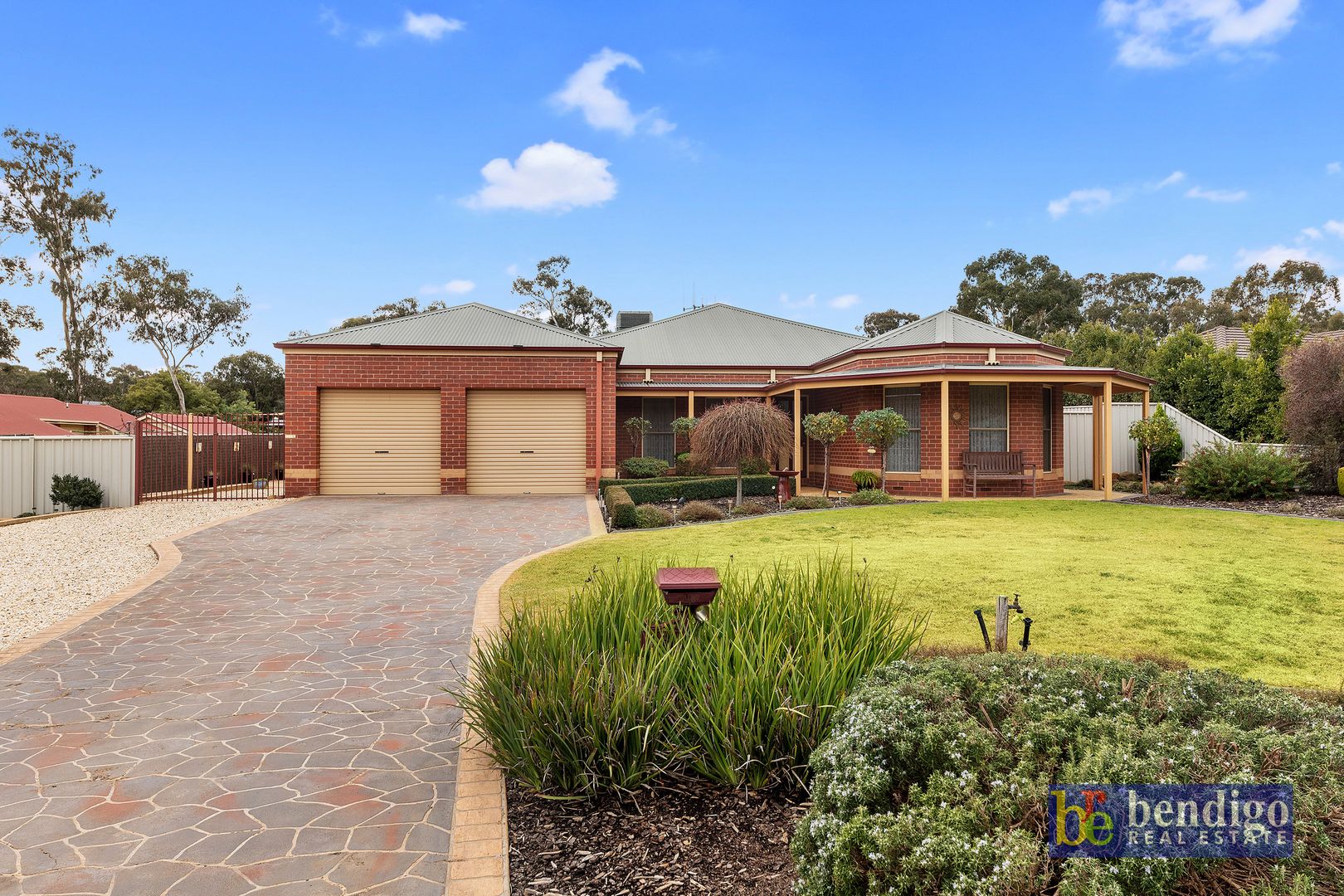 16 Pioneer Drive, Maiden Gully VIC 3551