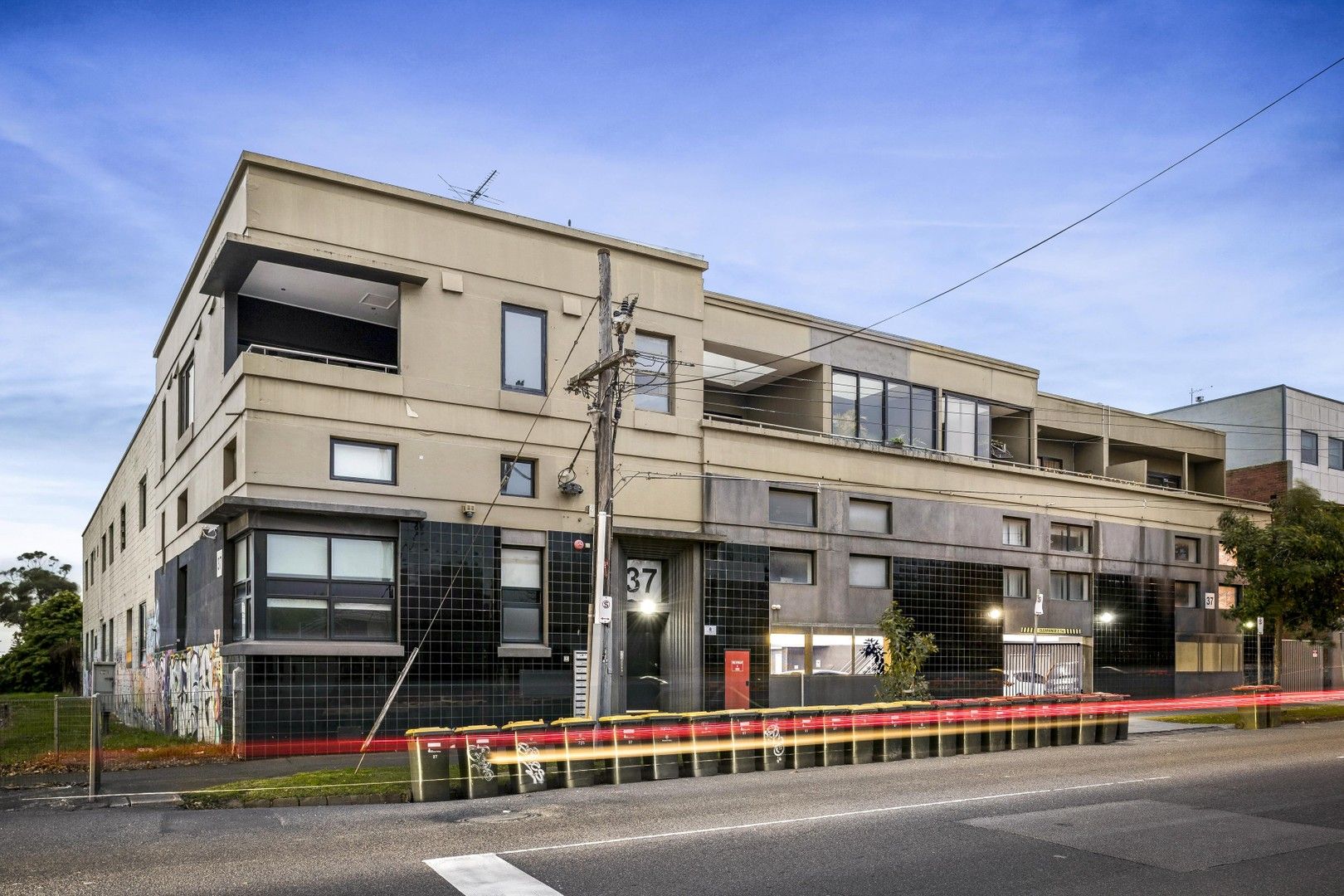 2 bedrooms Apartment / Unit / Flat in 18/37 Ascot Vale Road ASCOT VALE VIC, 3032