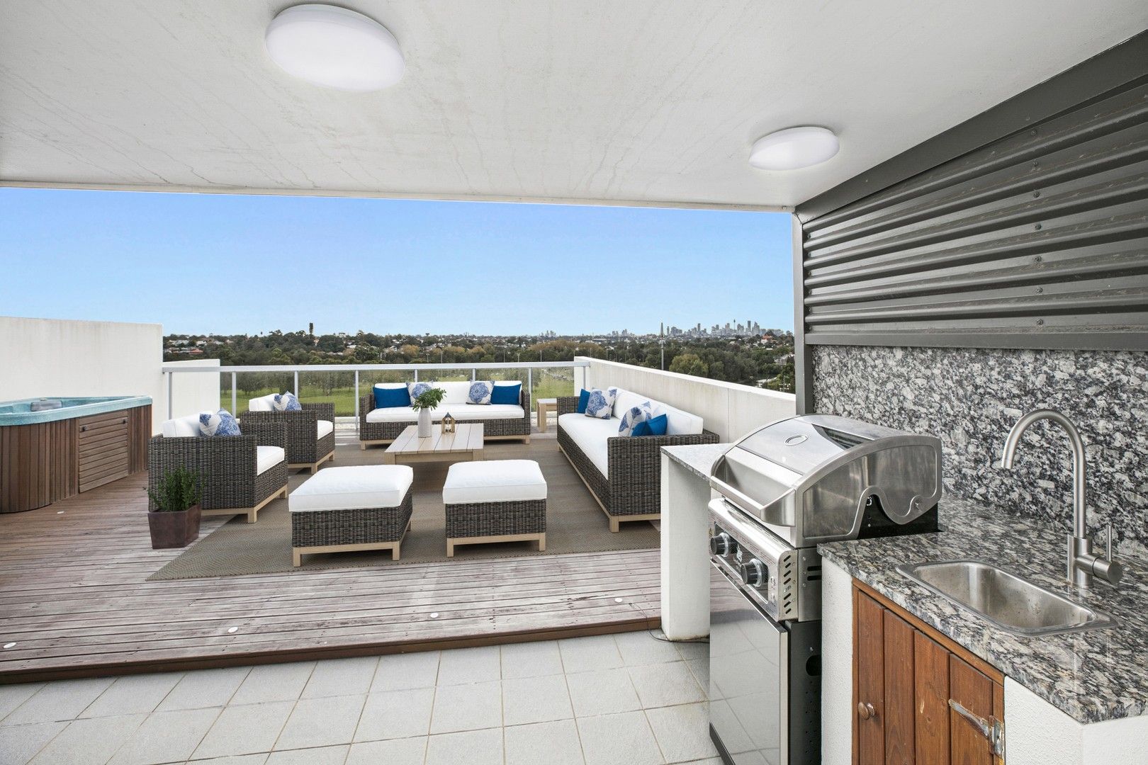 2 bedrooms Apartment / Unit / Flat in 60/5 Lusty Street WOLLI CREEK NSW, 2205
