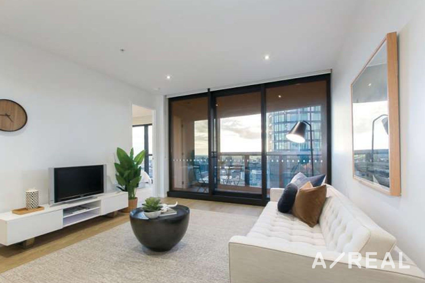 2 bedrooms Apartment / Unit / Flat in 3303/9 Power Street SOUTHBANK VIC, 3006